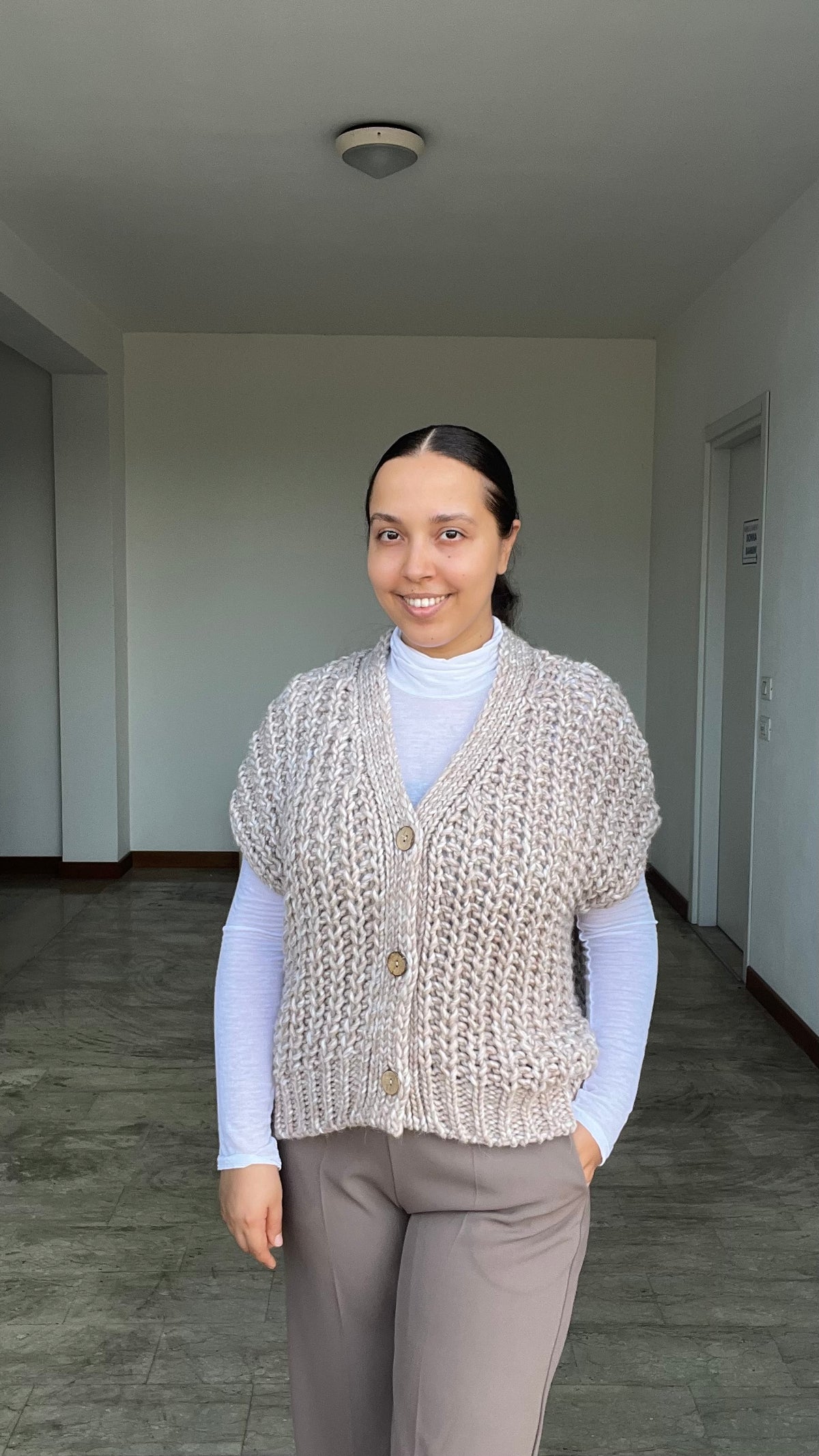 Gilet cozy tre bottoni beige
