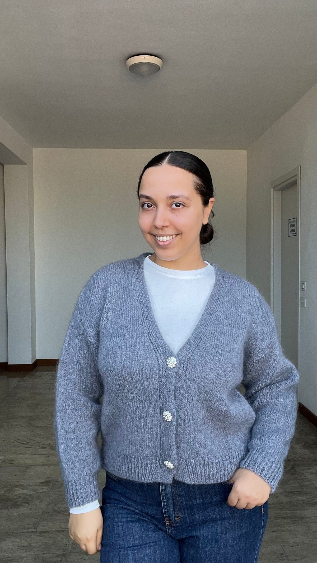 Cardigan Crystal mohair con bottoni gioiello grigio perla