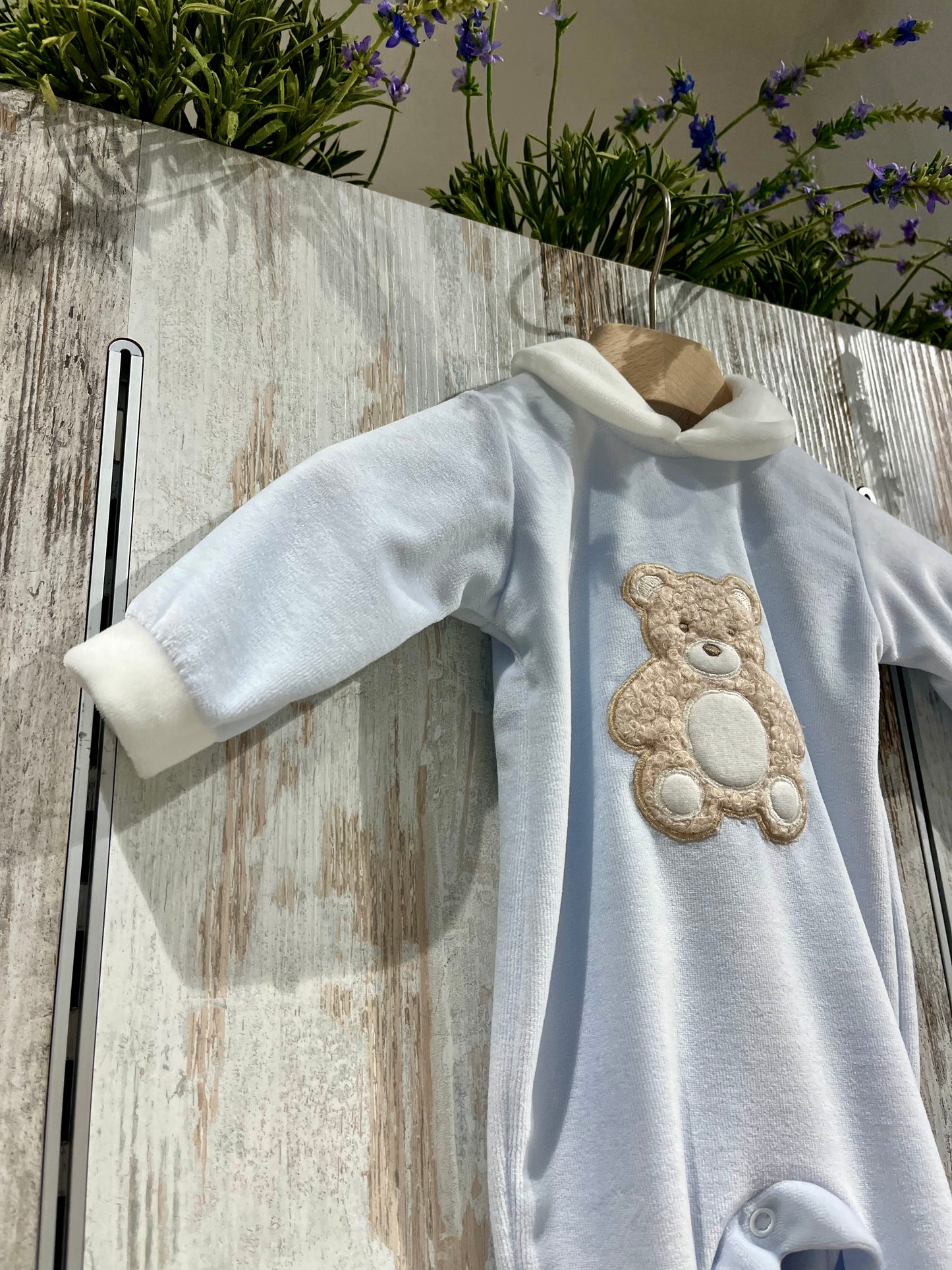 Tutina azzurra in ciniglia con orsetto - Tenerotti
