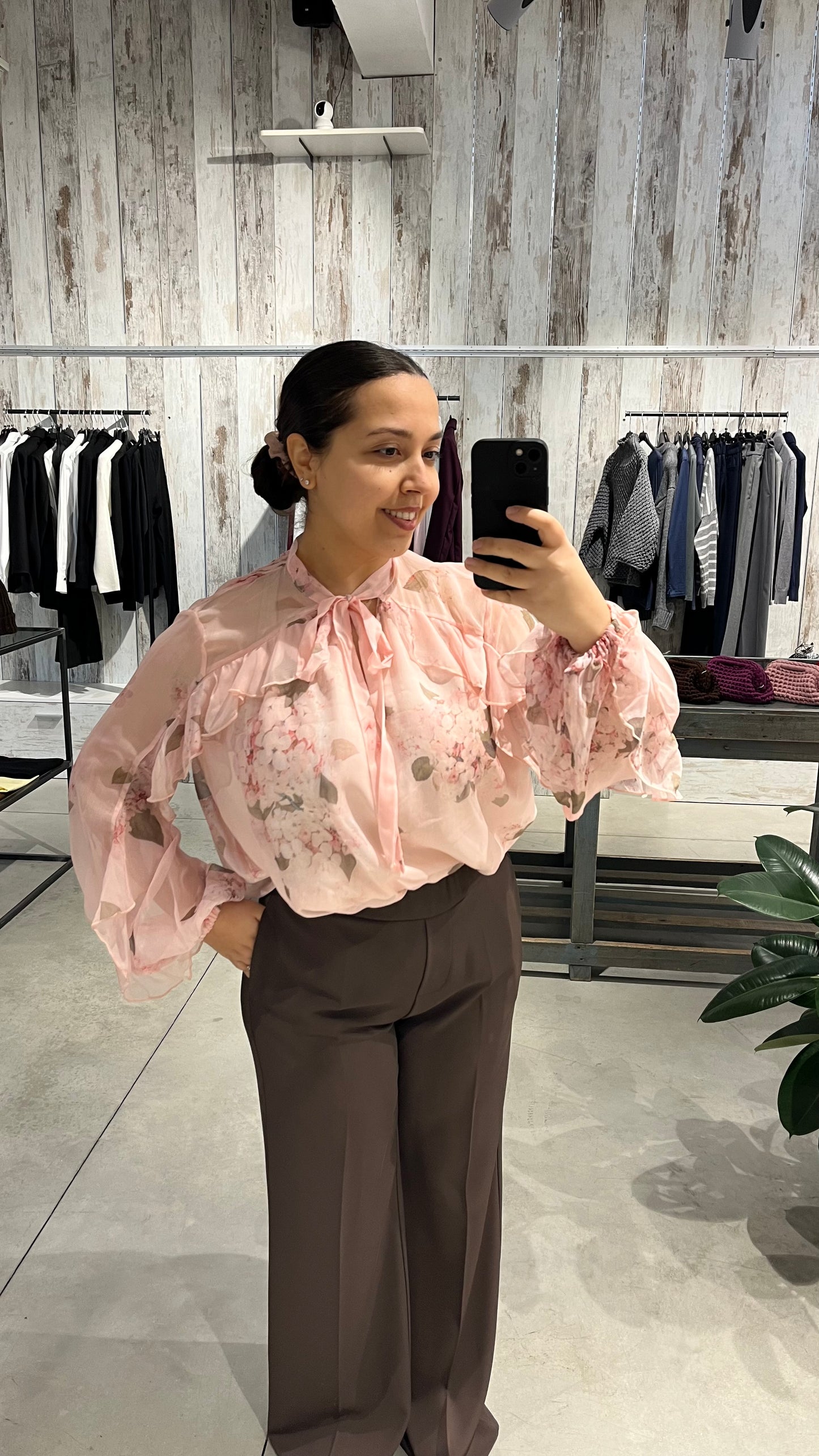 Camicia rouches con fiocco rosa - Chance Off