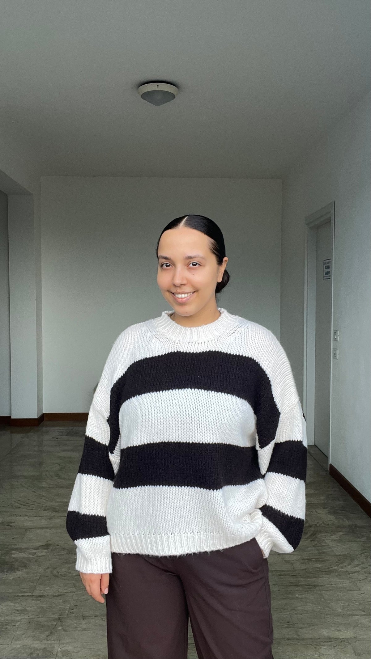 Maglia rigata panna e marrone