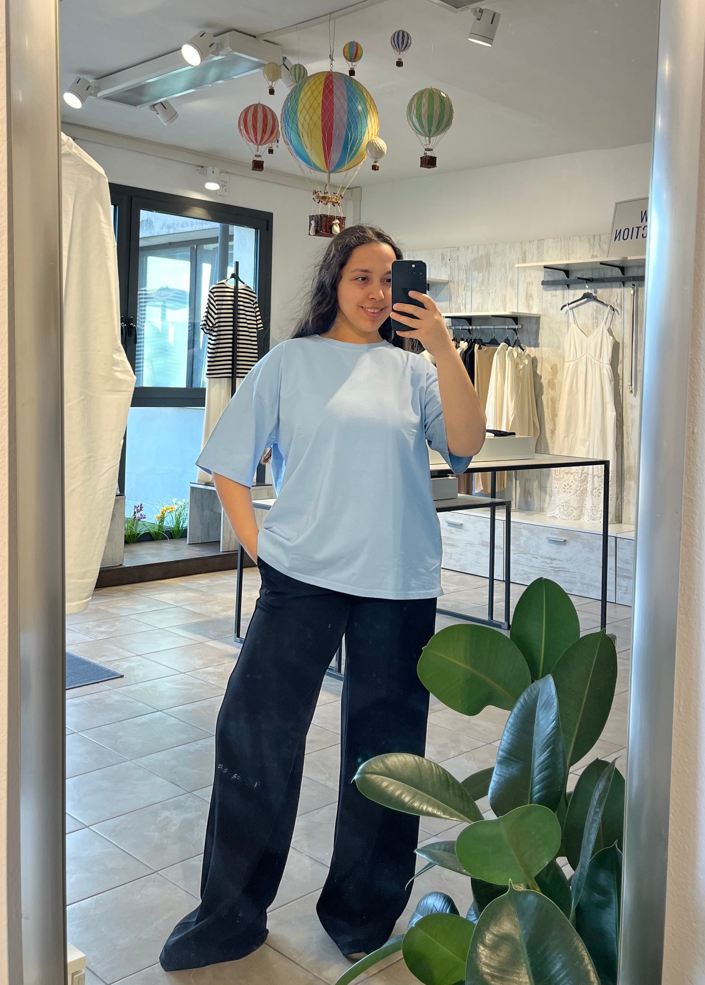 T-shirt curvy basica celeste in cotone - Altamira Milano