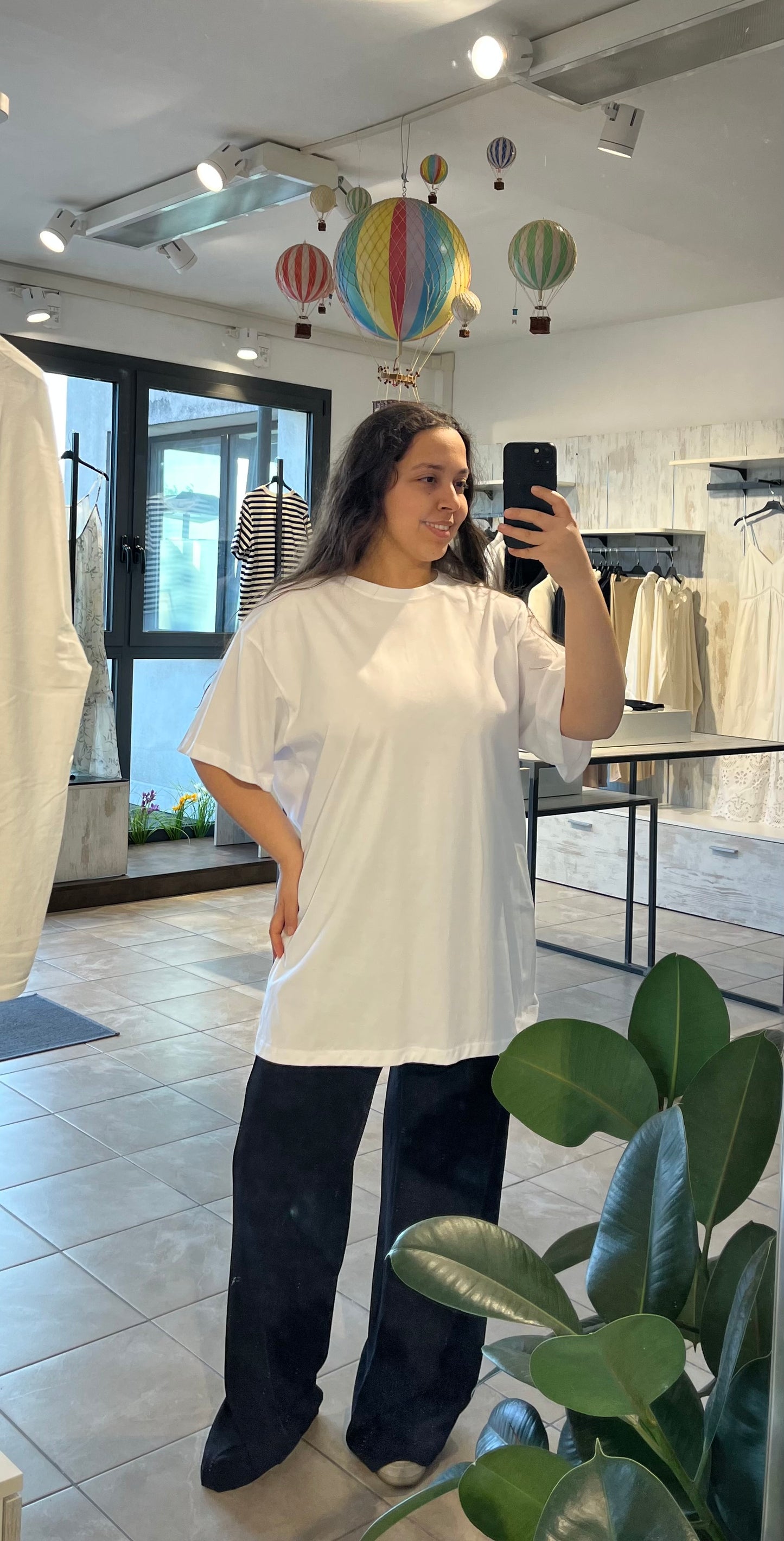 T-shirt curvy basica bianca in 100% cotone - Chance Off