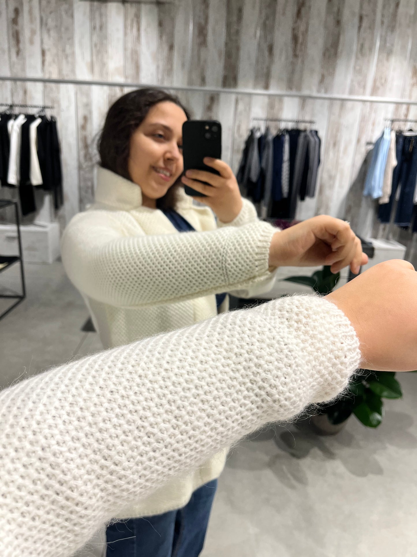 Cardigan bianco con tasche - Altamira Milano
