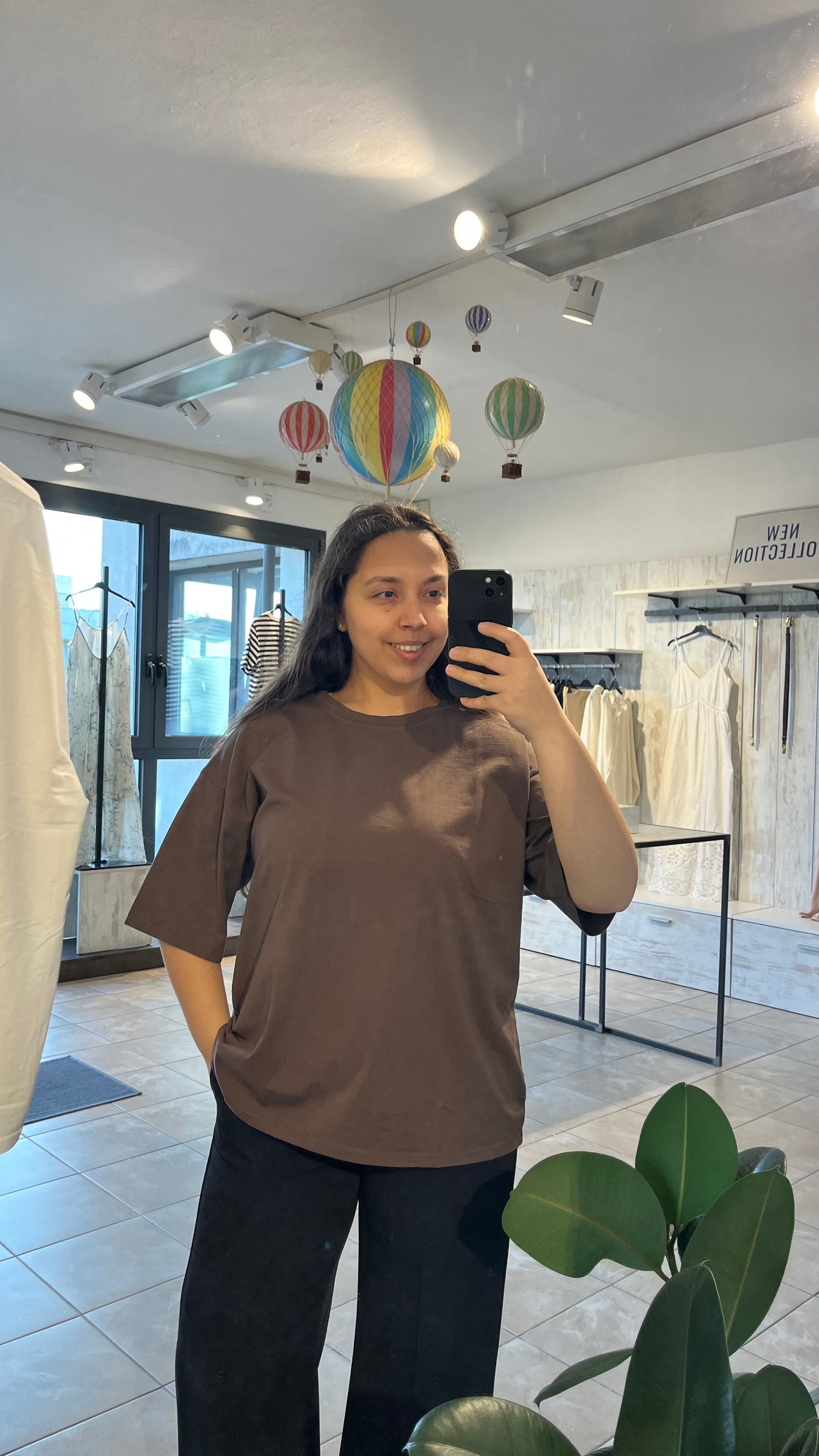 T-shirt curvy basica marrone in cotone - Altamira Milano