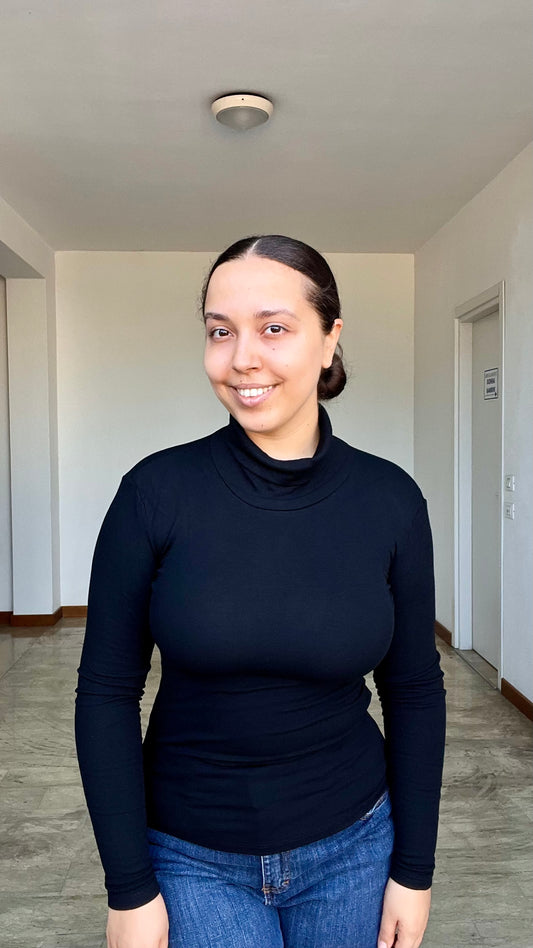 Maglia dolcevita in caldo cotone felpato nero - Lumina