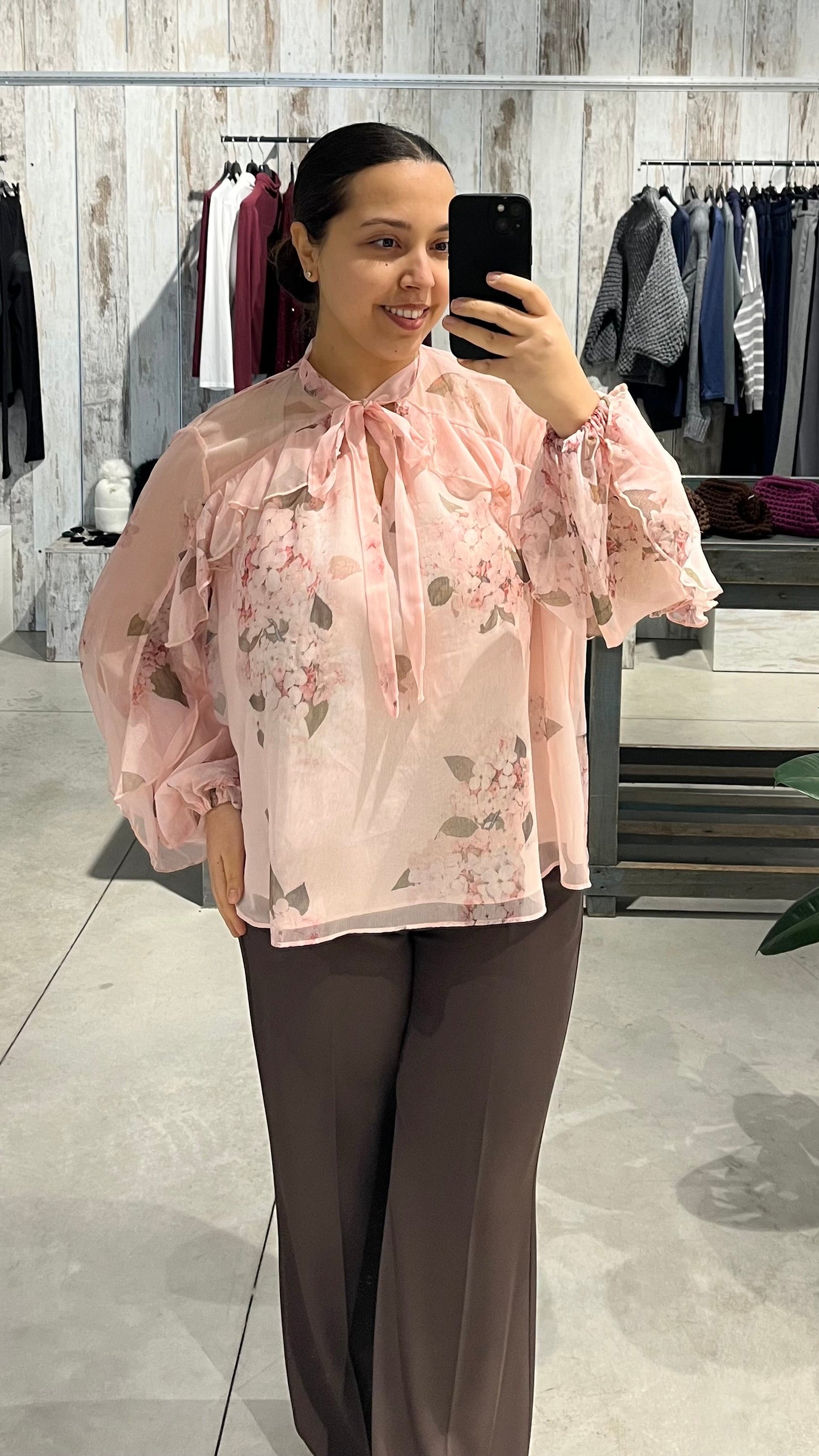 Camicia rouches con fiocco rosa - Chance Off