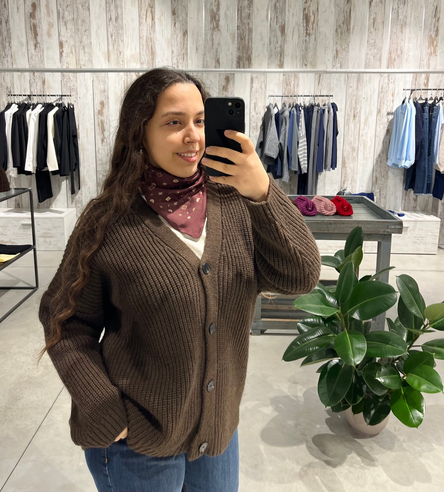 Cardigan moro quattro bottoni con foulard - Lumina