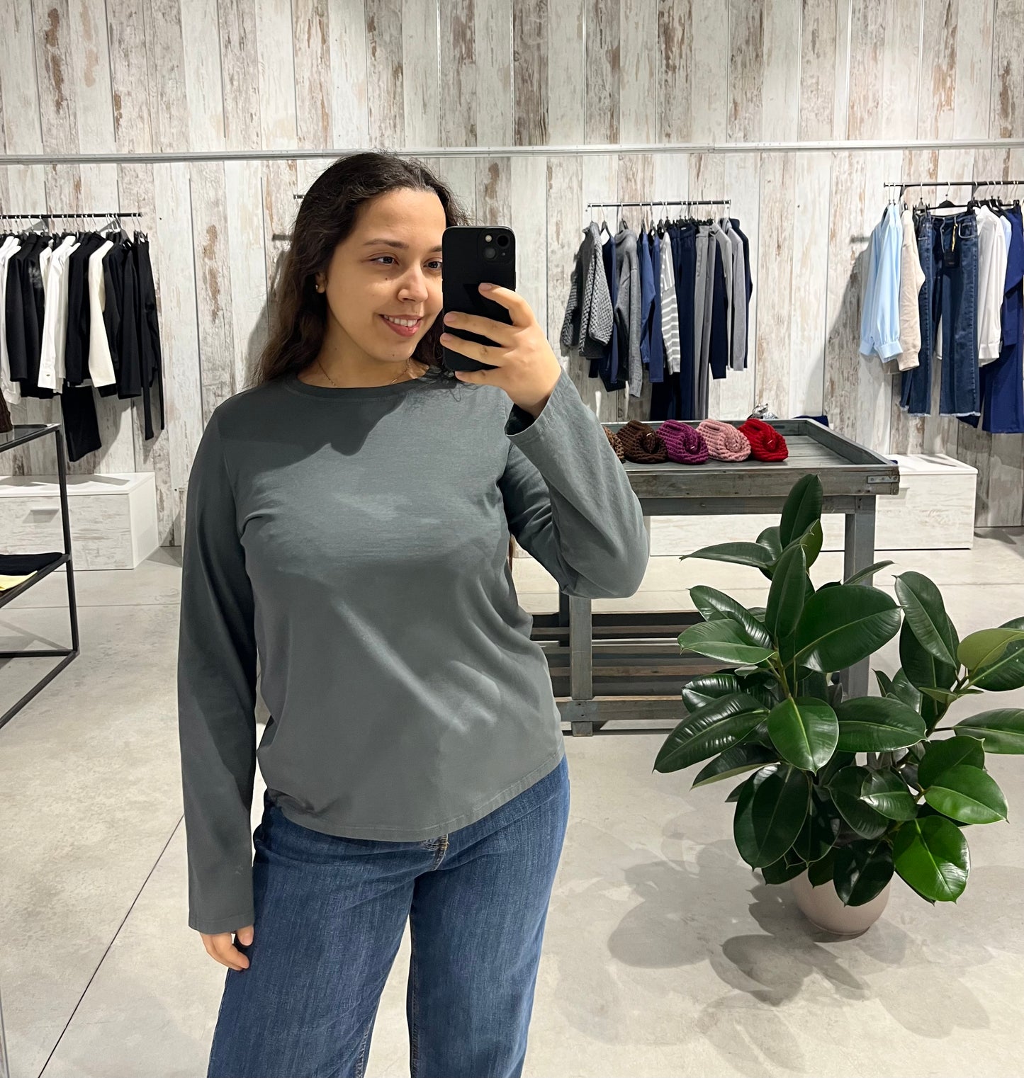 Maglia basica grigia in cotone elasticizzato - Altamira Milano