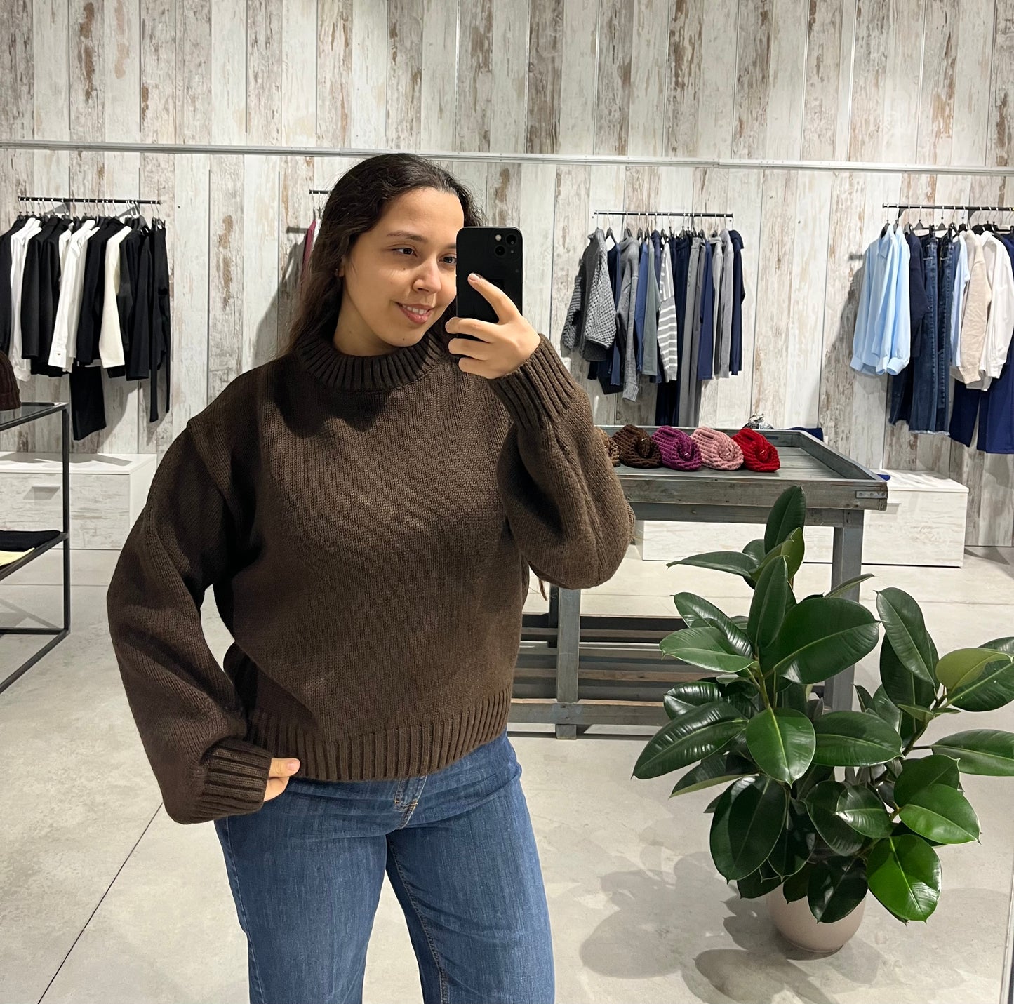 Maglione girocollo moro - Lumina