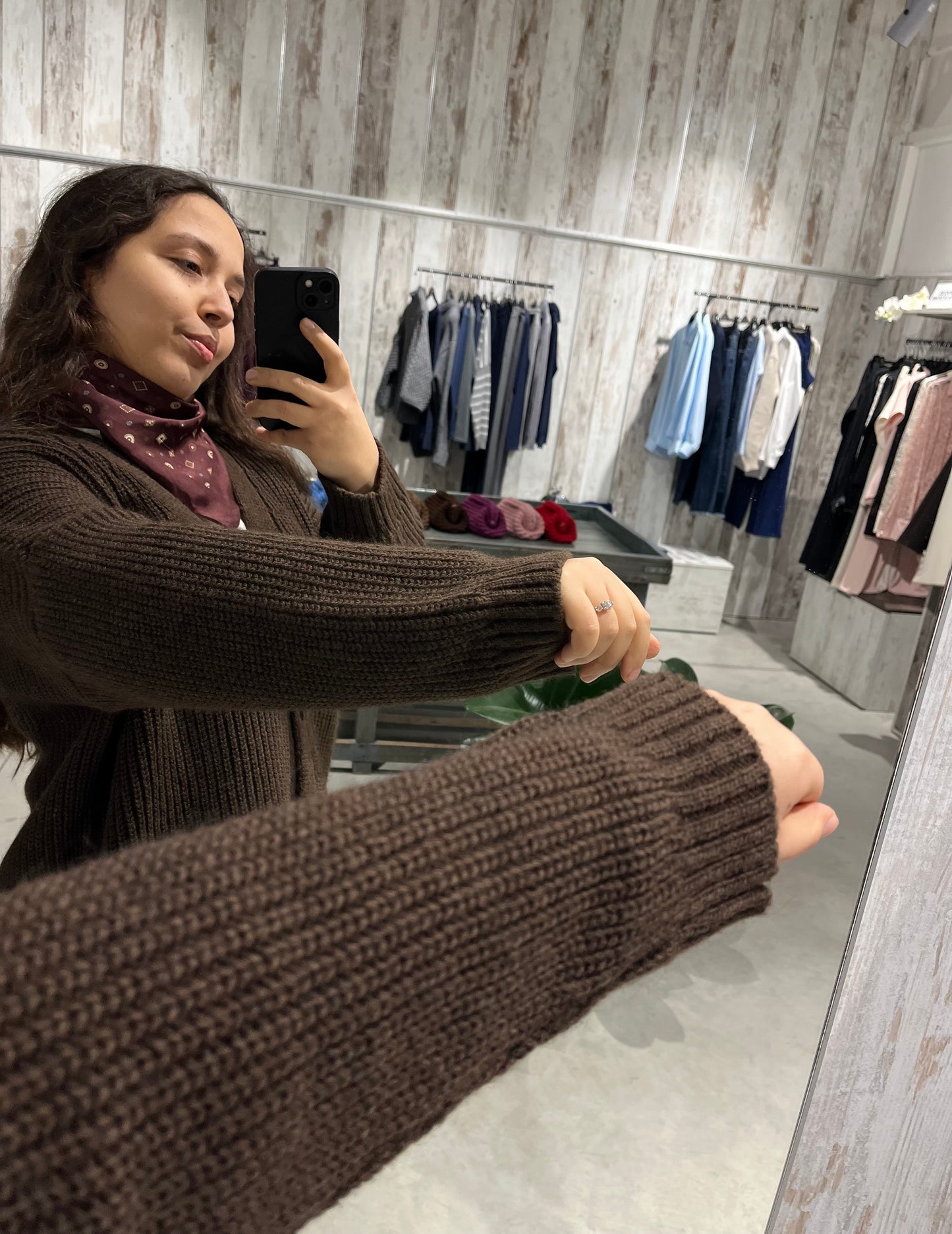 Cardigan moro quattro bottoni con foulard - Lumina