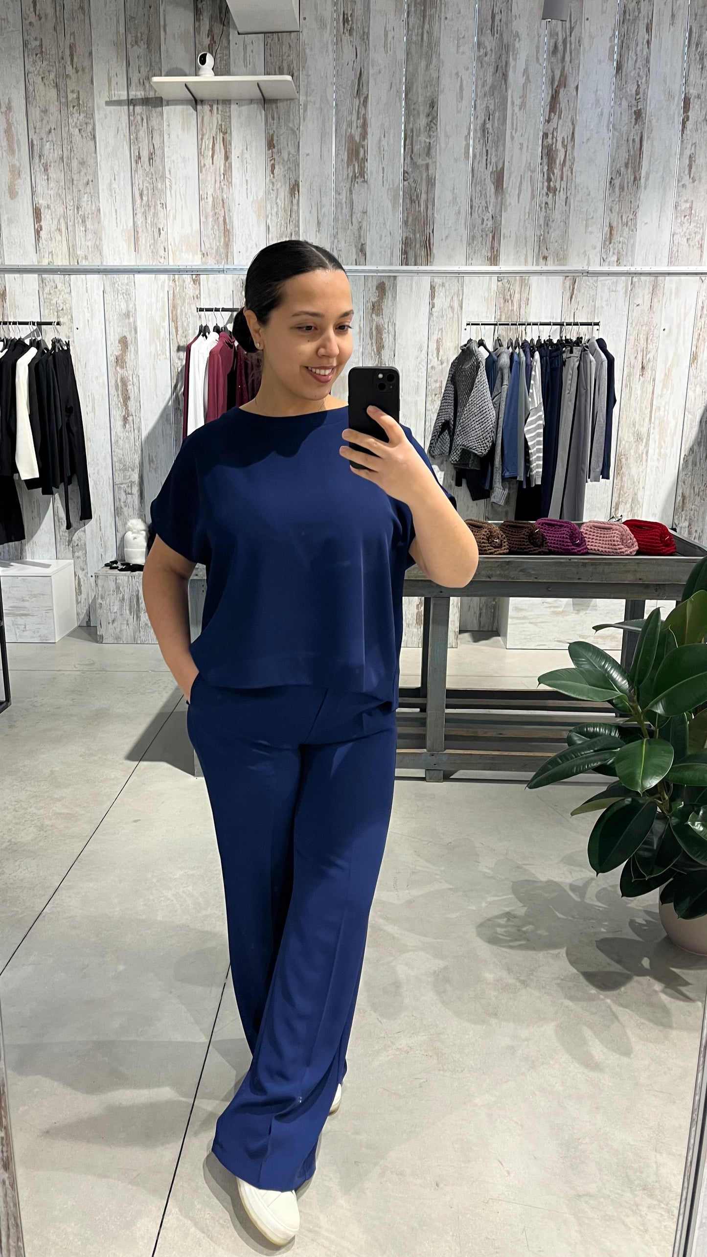 Blusa manica corta a scatoletta blu - Altamira Milano