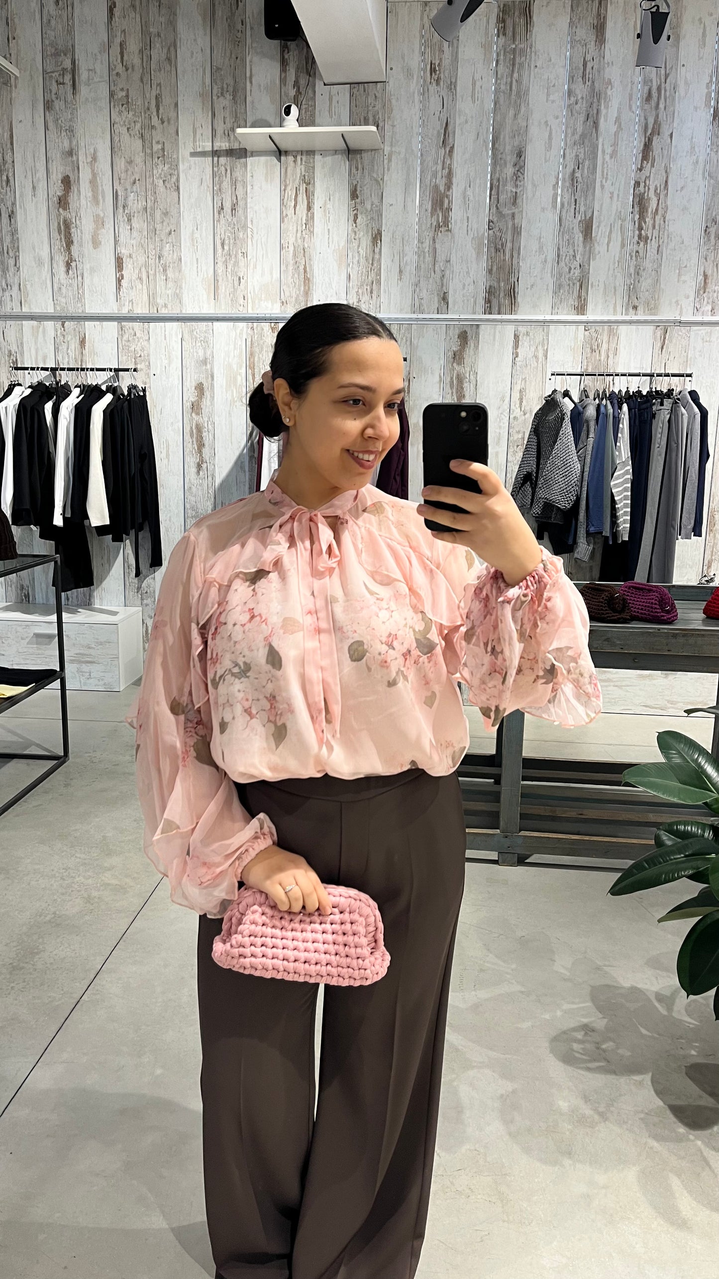 Camicia rouches con fiocco rosa - Chance Off