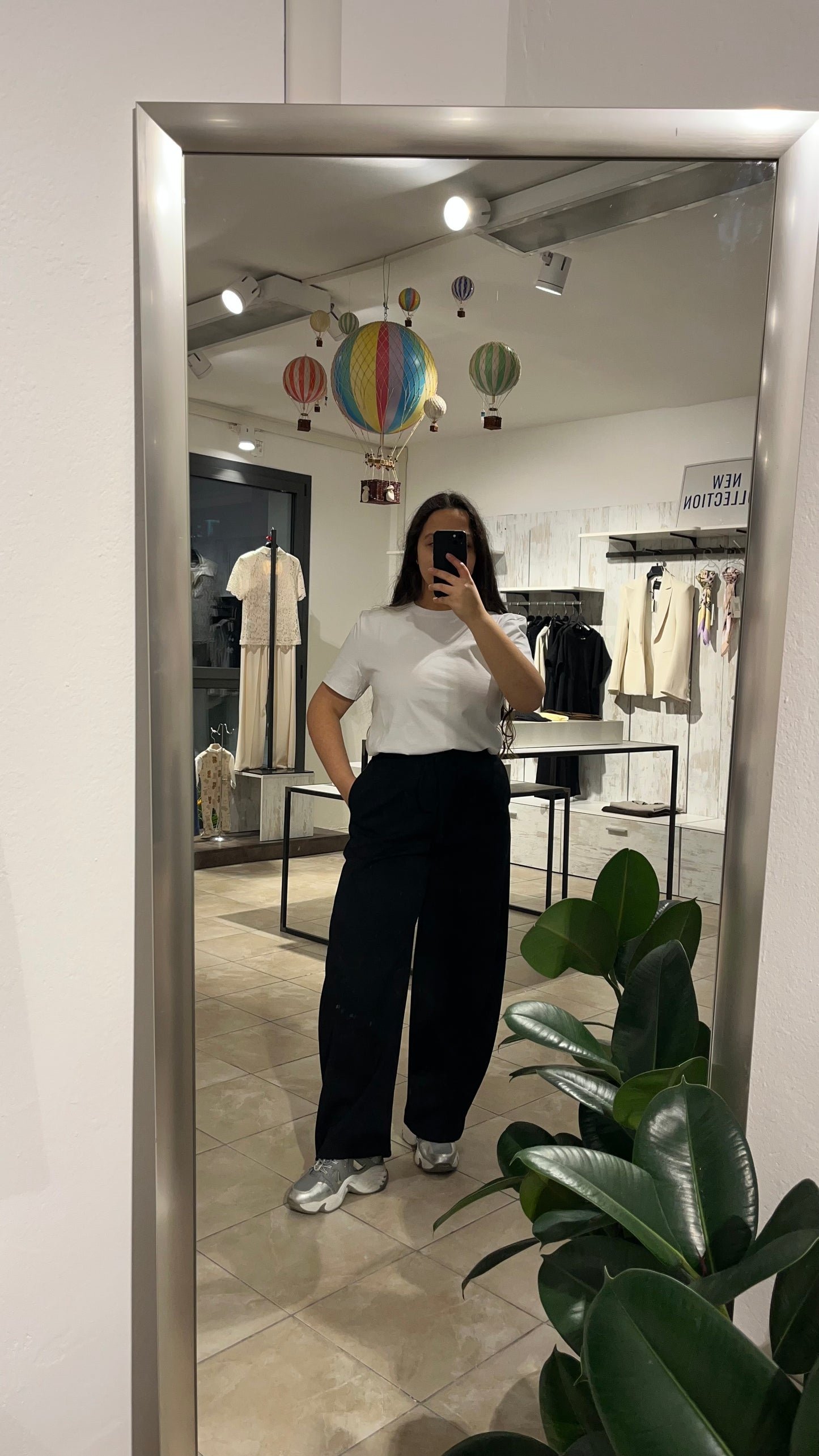 Pantaloni tuta neri fluidi in cotone effetto baloon con elastico - Lumina