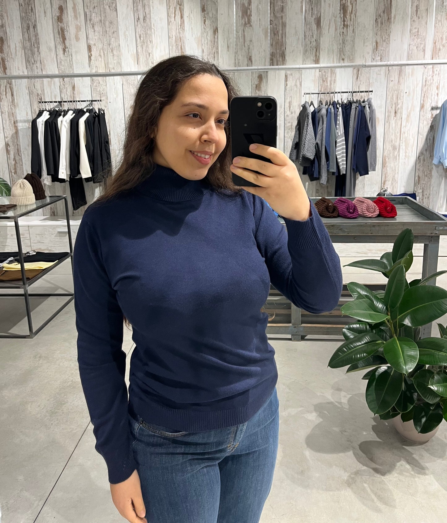 Dolcevita blu basico in viscosa - Altamira Milano