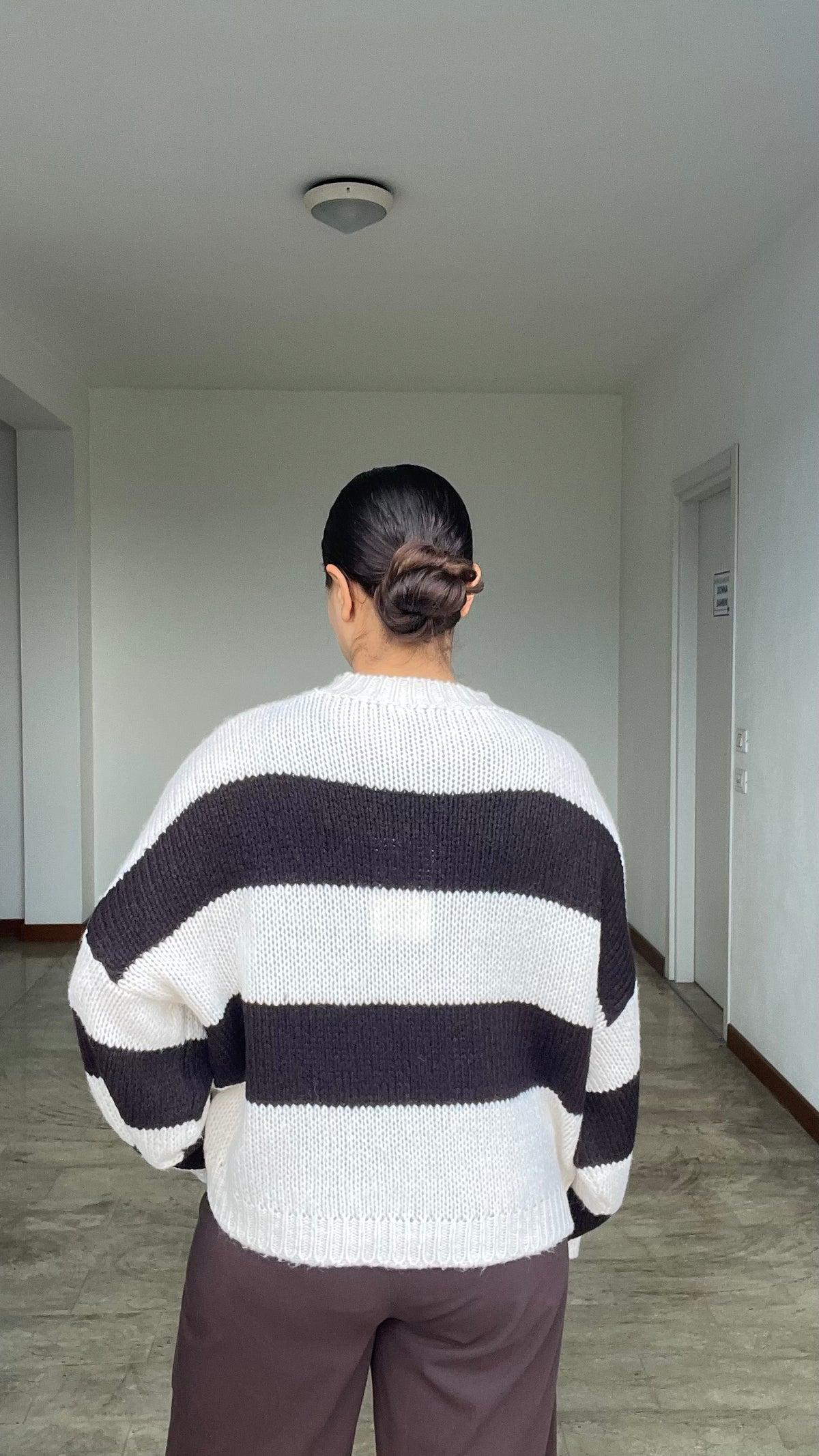 Maglia rigata panna e marrone