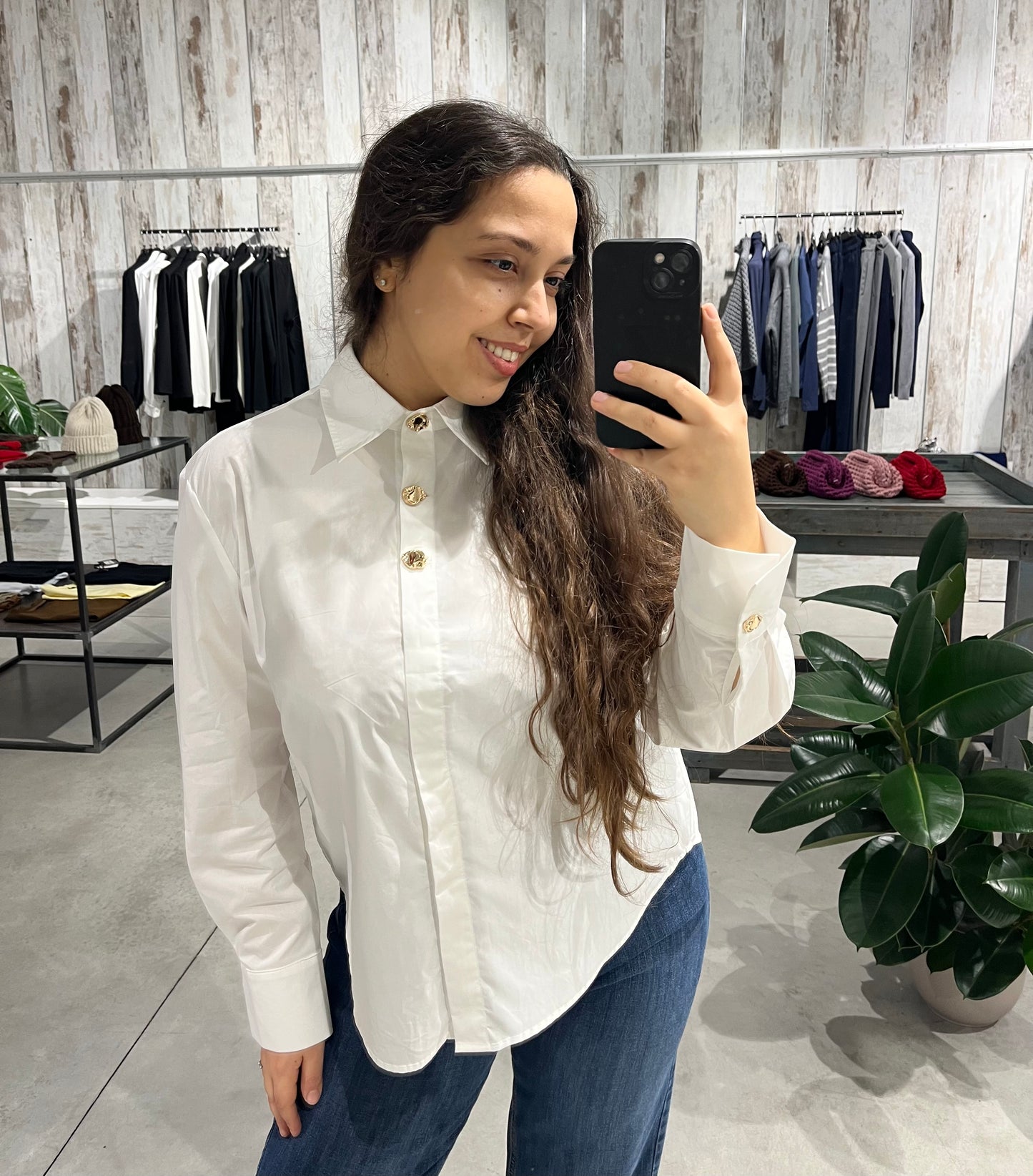 Camicia bianca con bottoni gioiello - Lumina