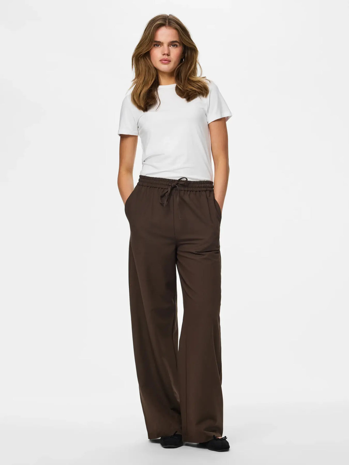 Pantaloni palazzo marrone con coulisse Bosella - Pieces