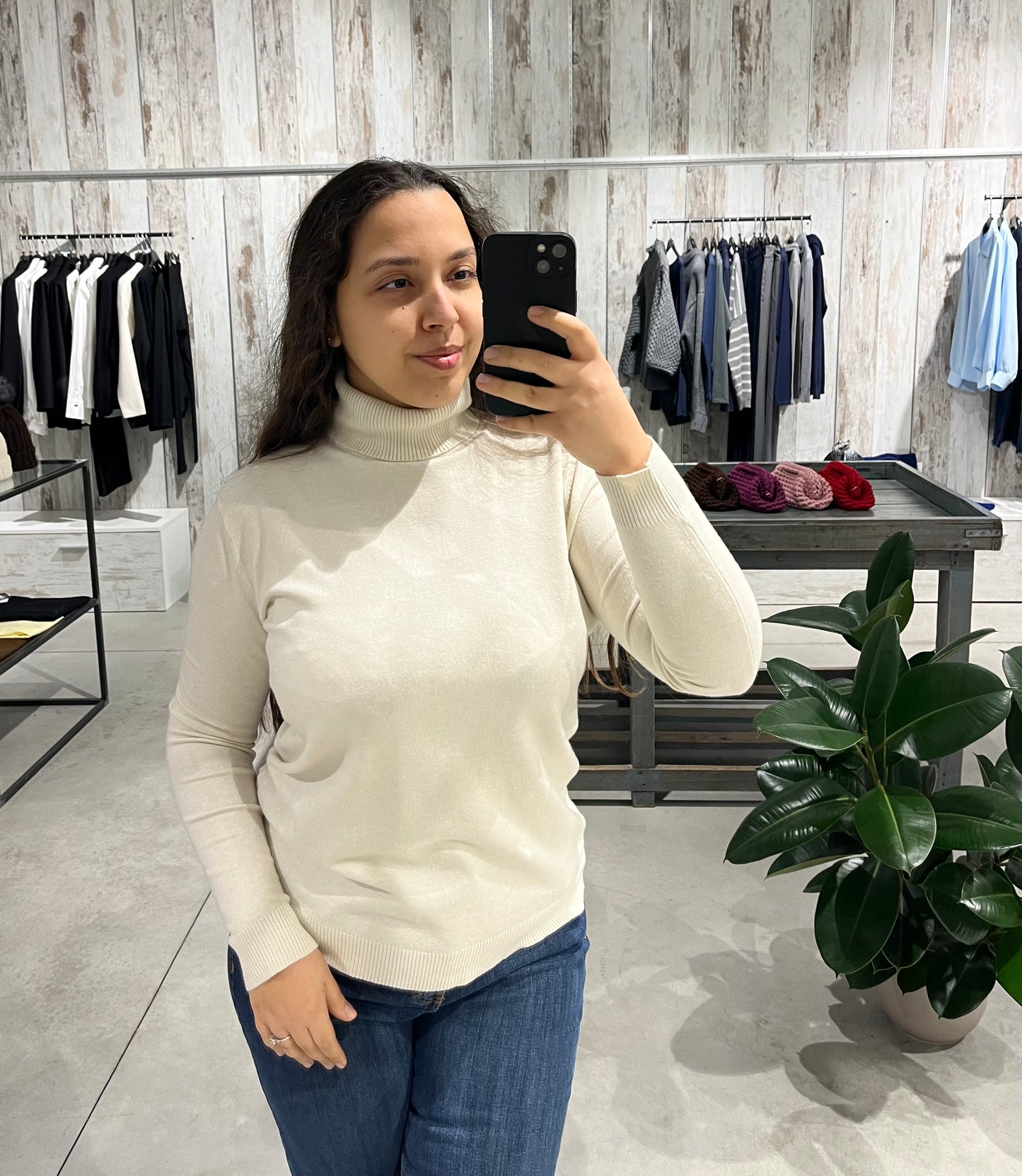 Dolcevita burro basico in viscosa - Altamira Milano