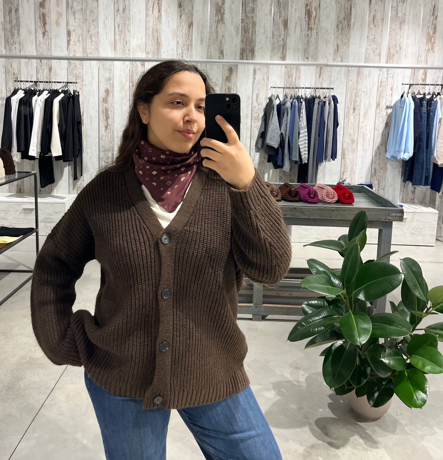 Cardigan moro quattro bottoni con foulard - Lumina