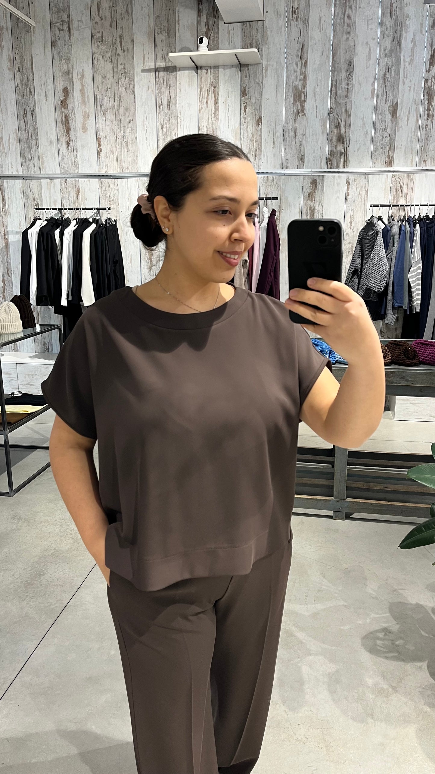 Pantaloni fluidi a palazzo con elastico sul retro marrone - Altamira Milano