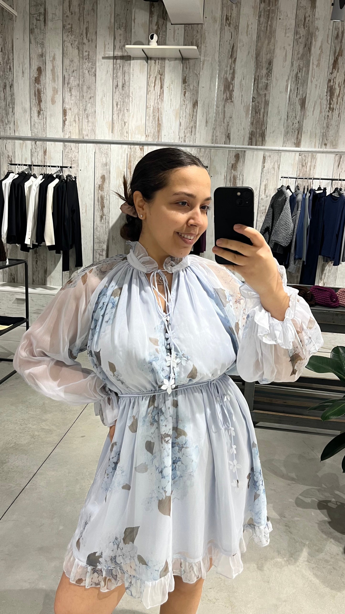Vestito corto azzurro con fiori - Chance Off