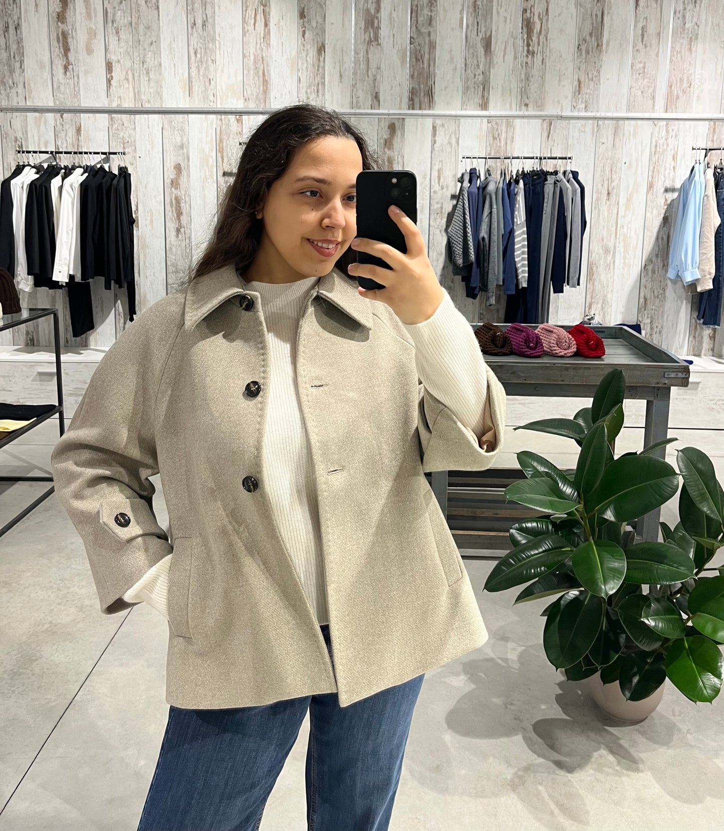 Cappotto corto beige - Altamira Milano
