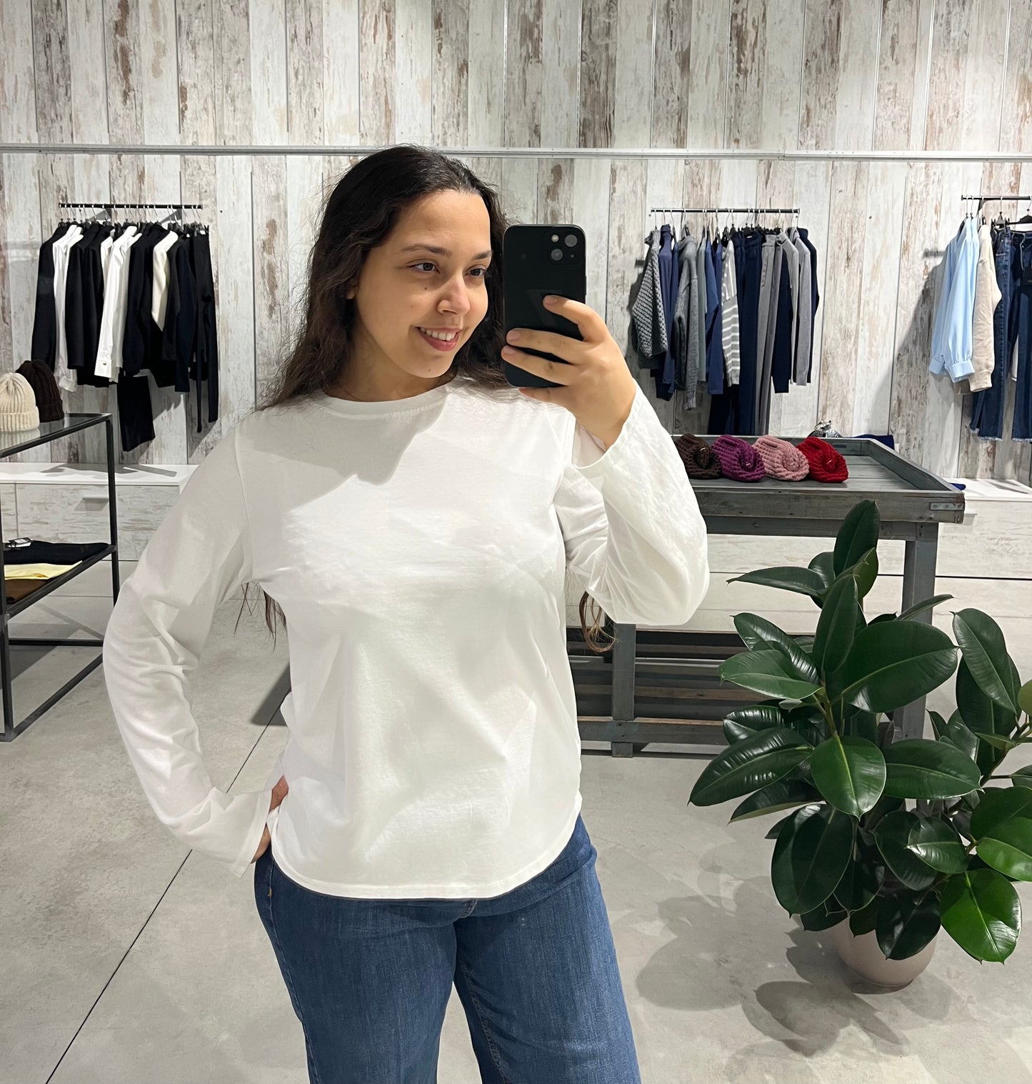 Maglia basica bianca in cotone elasticizzato - Altamira Milano