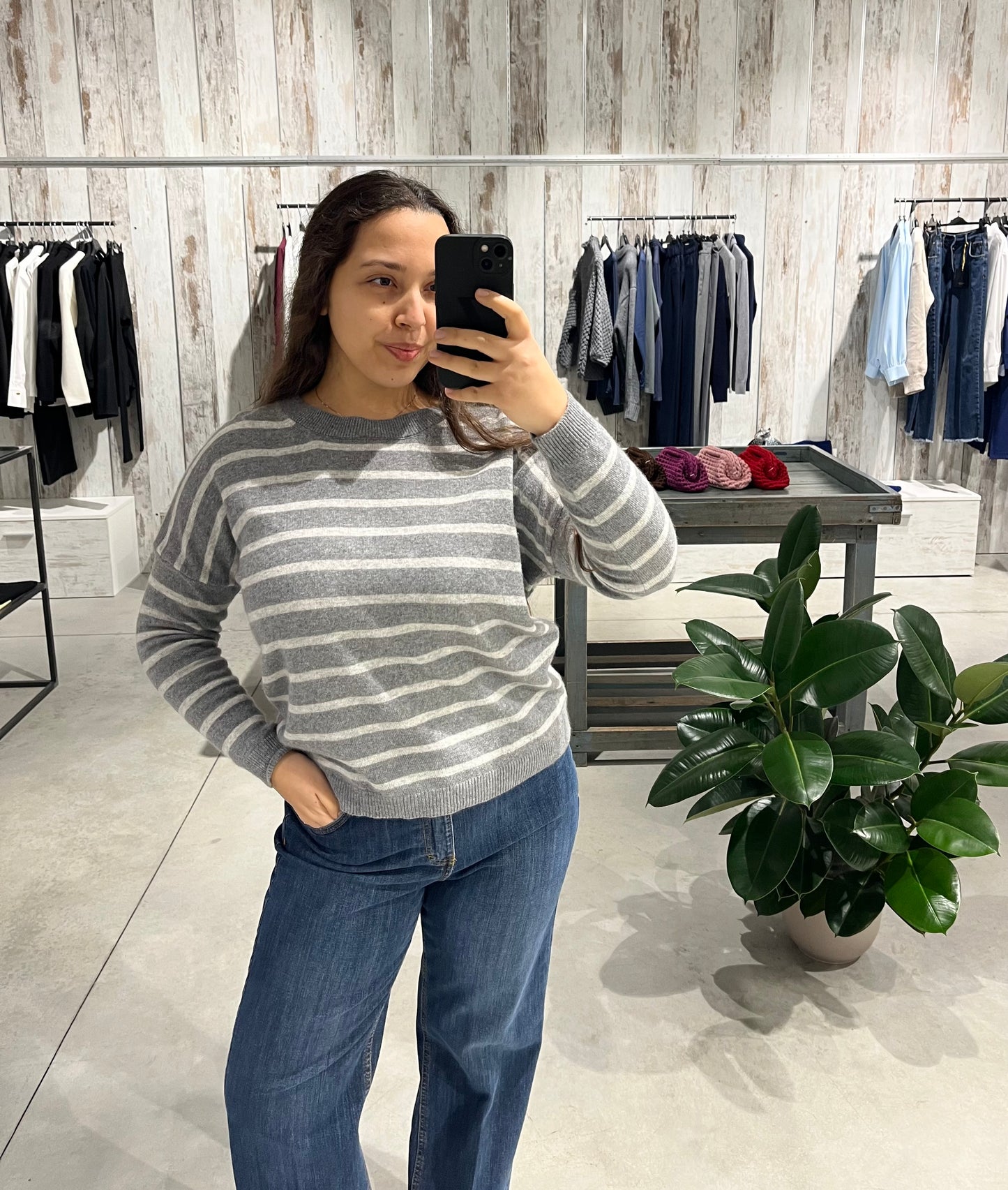 Maglione a righe grigio in misto lana e cashmere - Altamira Milano