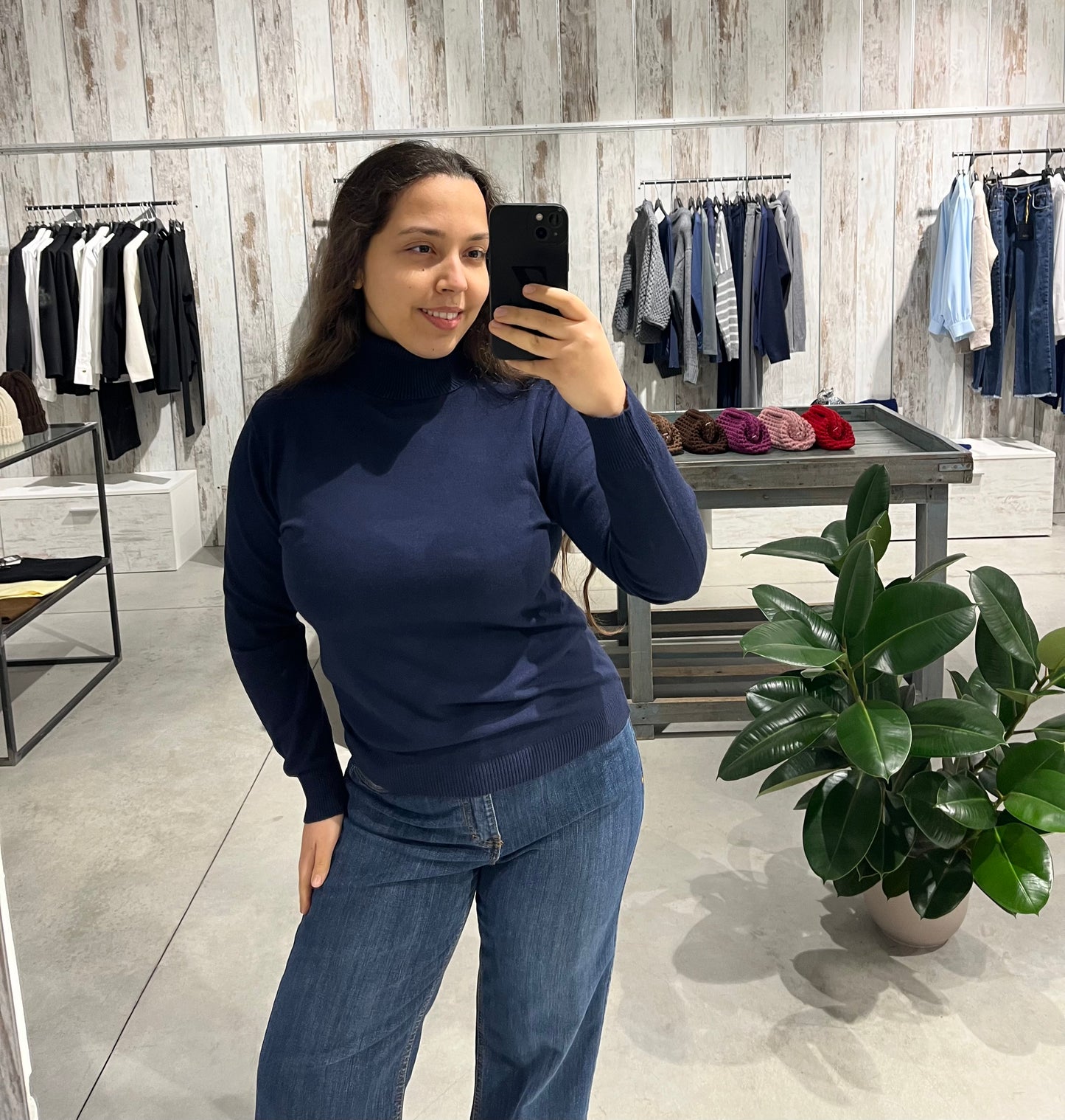 Dolcevita blu basico in viscosa - Altamira Milano