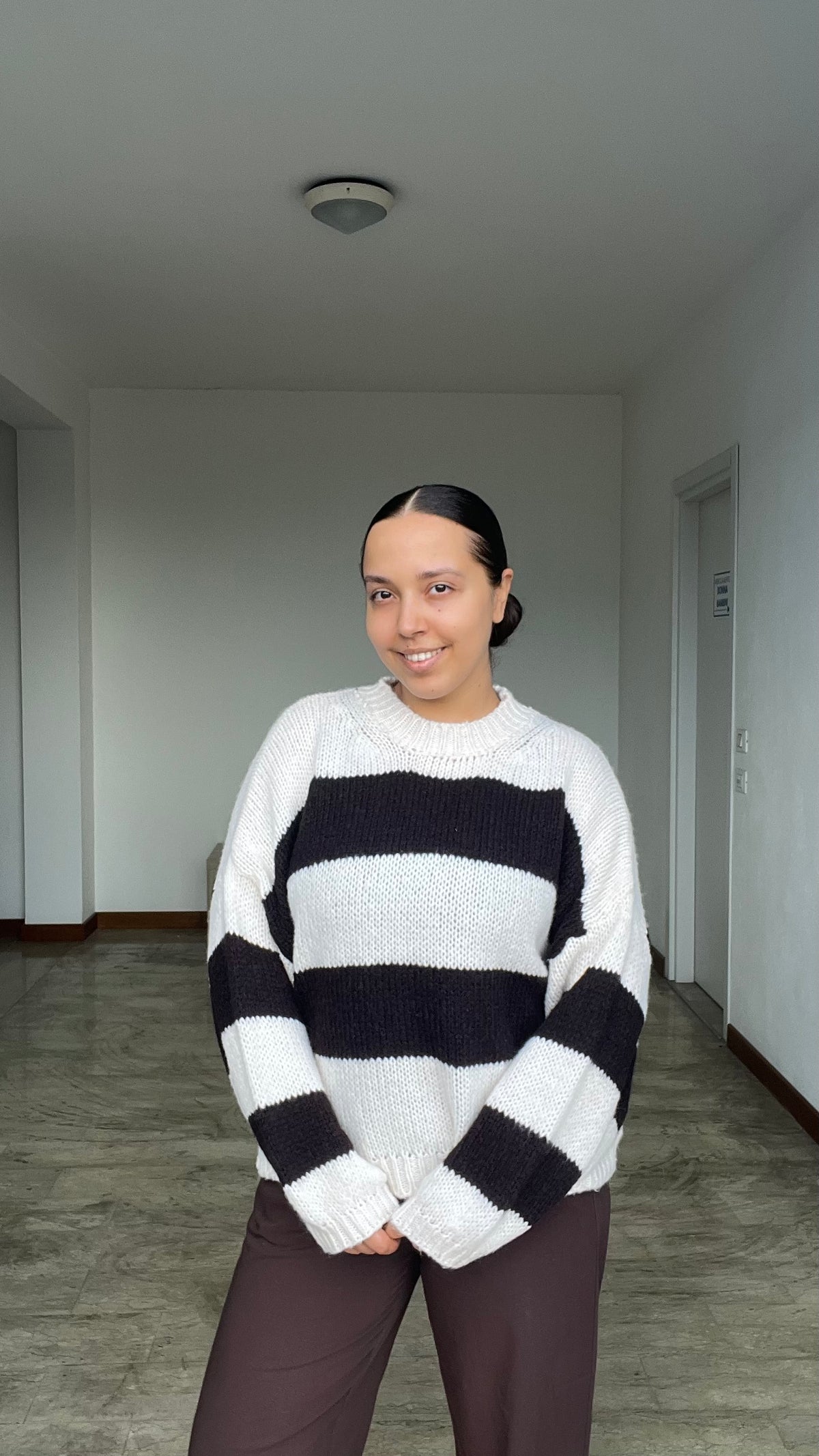 Maglia rigata panna e marrone