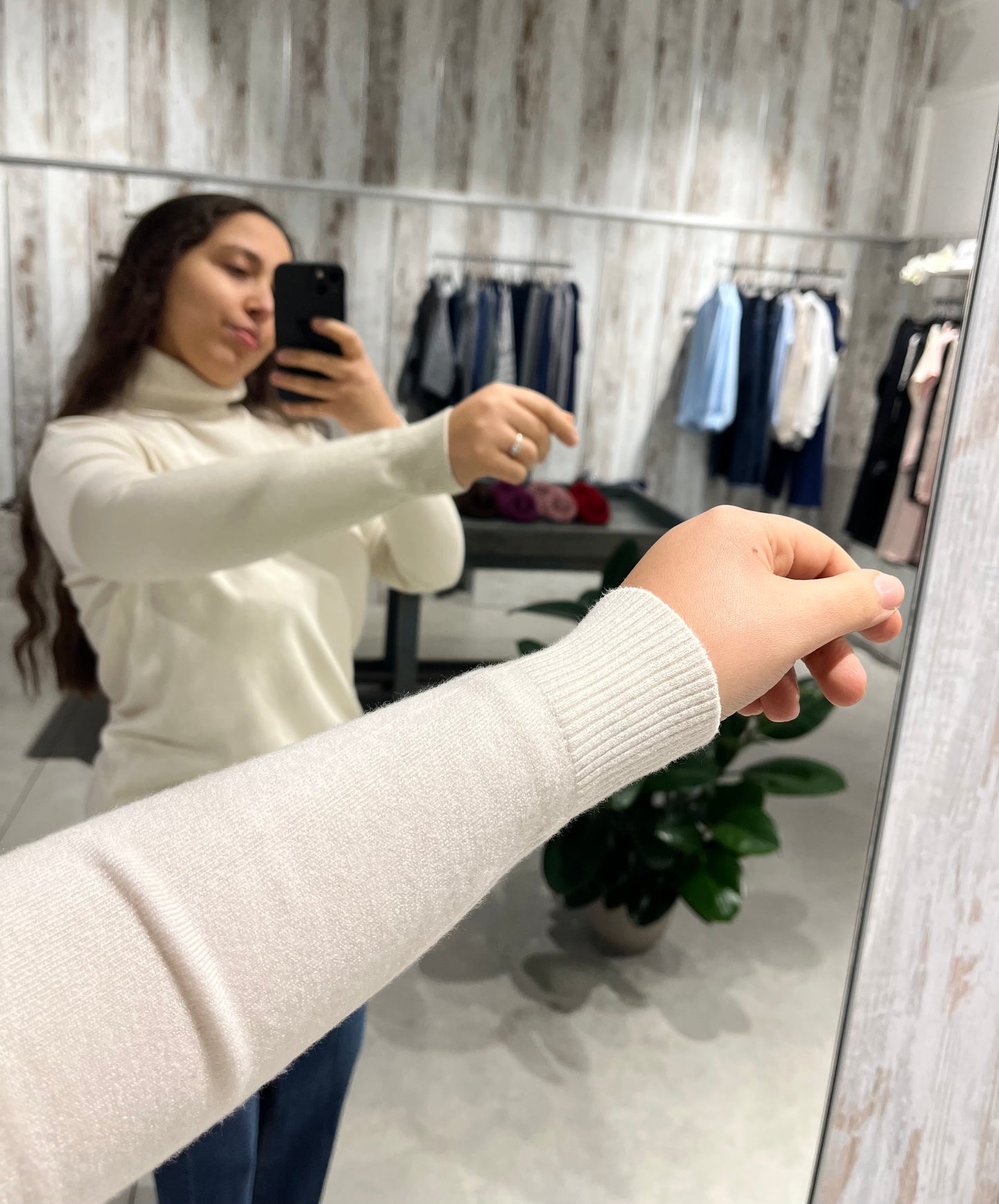 Dolcevita burro basico in viscosa - Altamira Milano