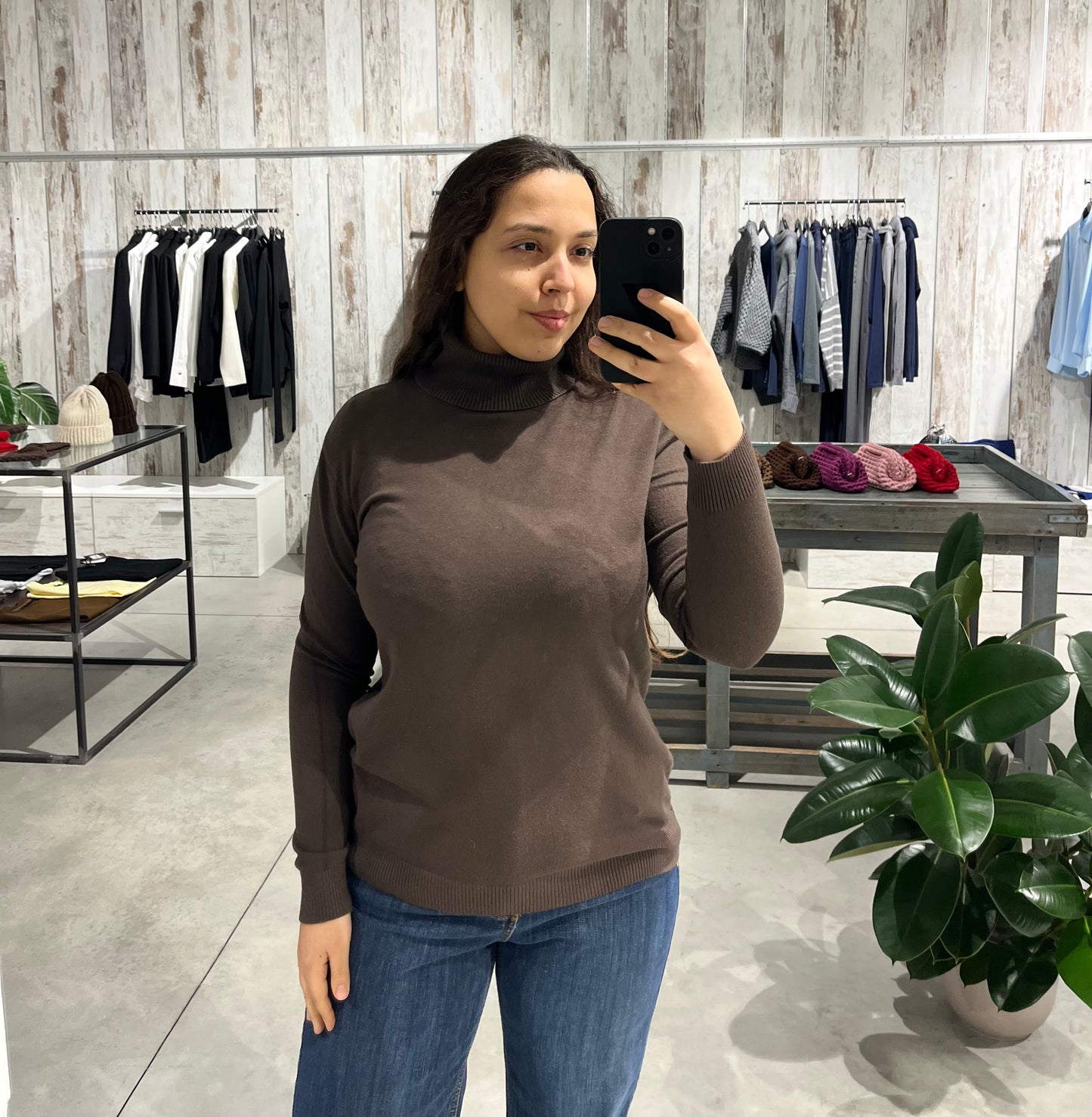 Dolcevita moro basico in viscosa - Altamira Milano