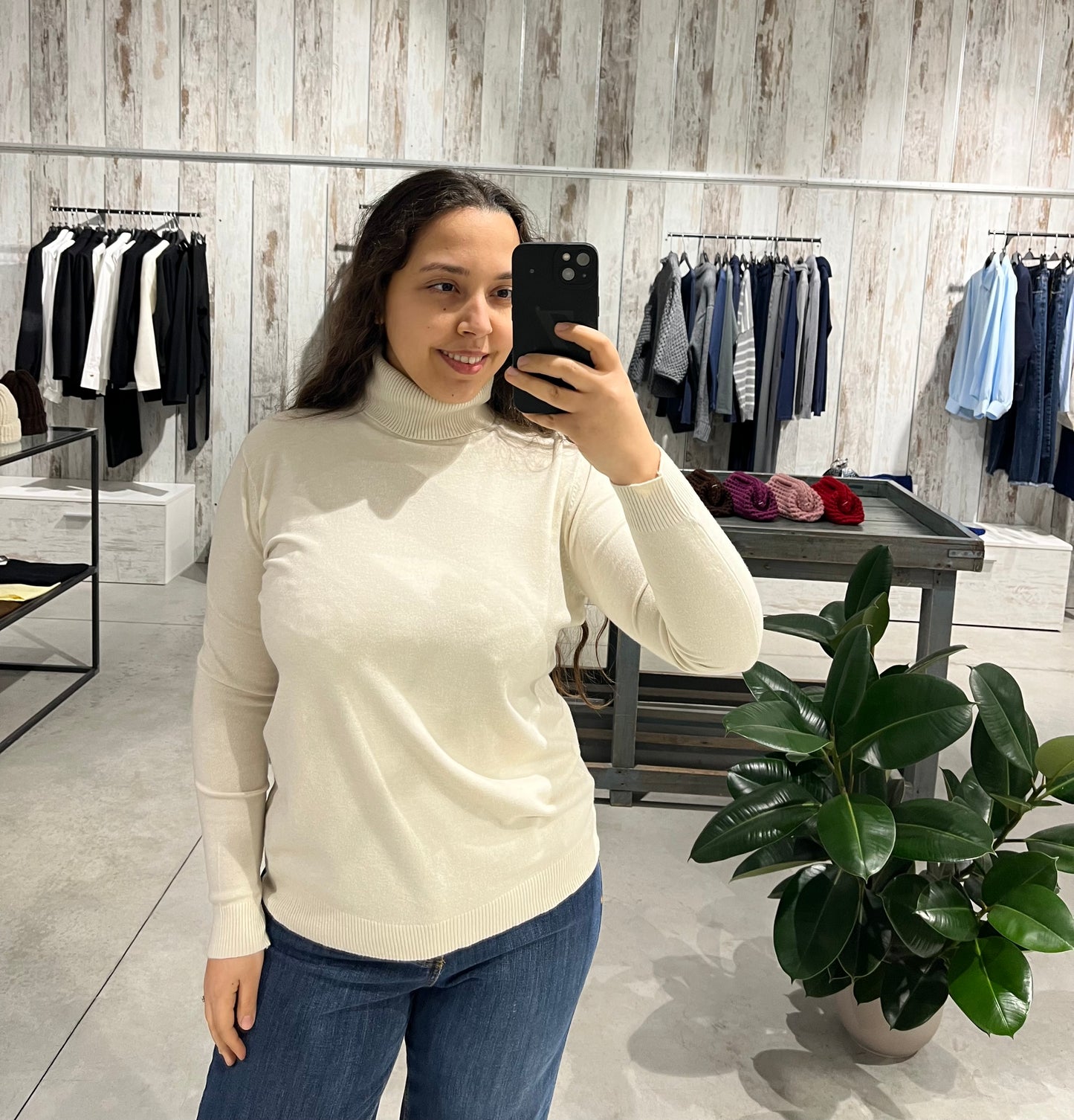 Dolcevita burro basico in viscosa - Altamira Milano