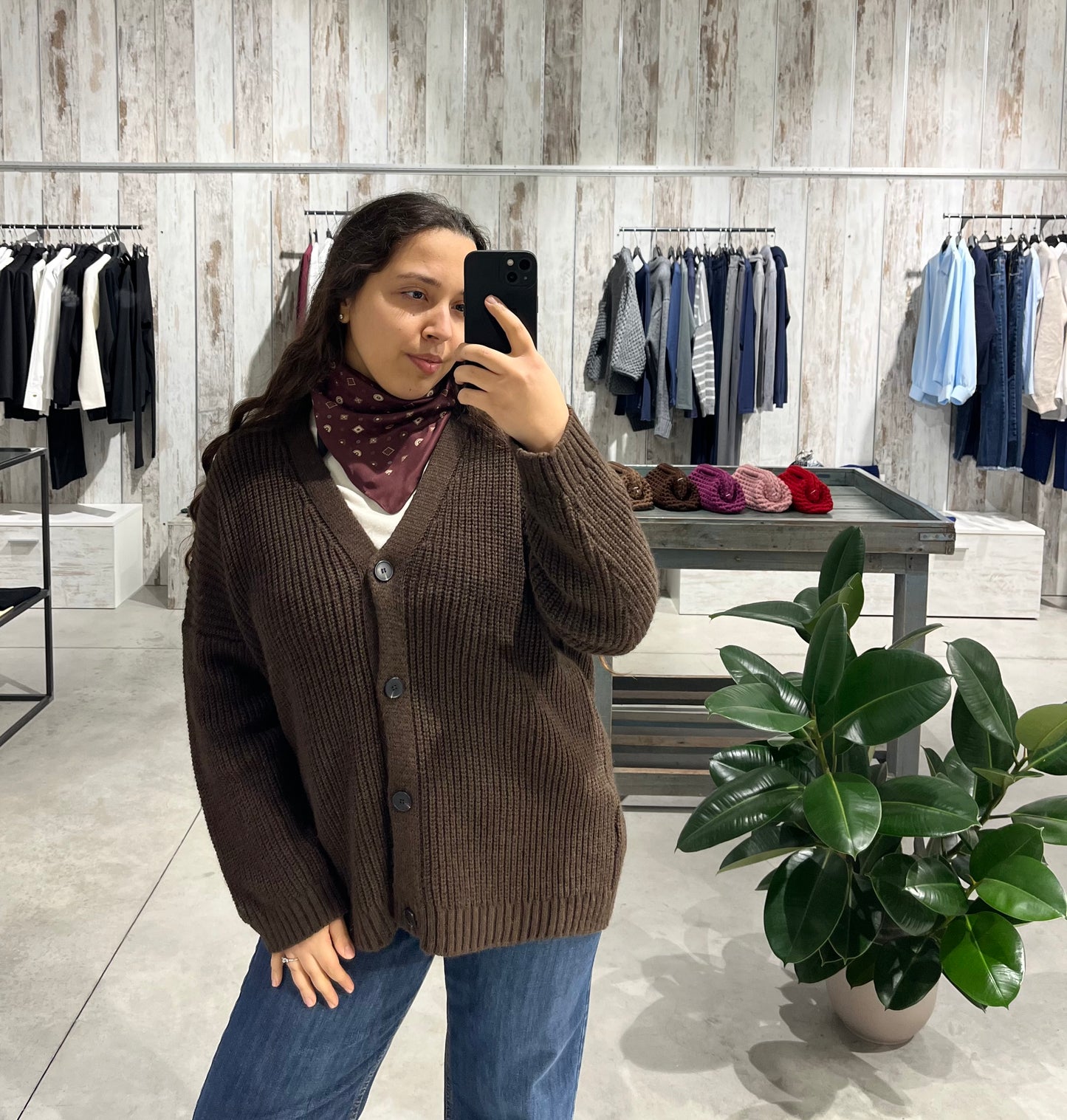 Cardigan moro quattro bottoni con foulard - Lumina