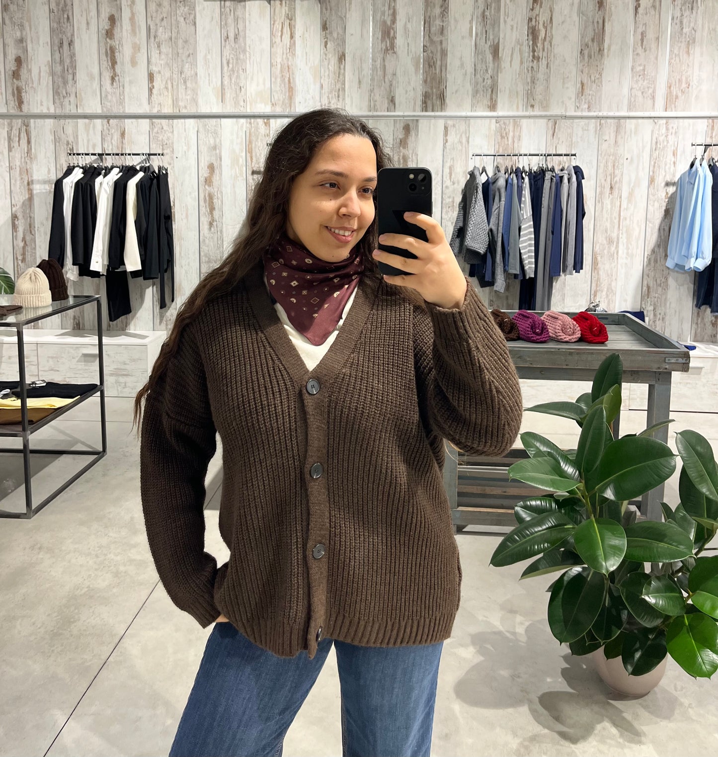 Cardigan moro quattro bottoni con foulard - Lumina