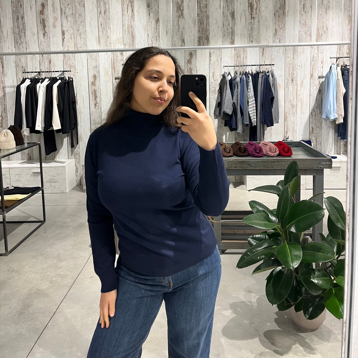 Dolcevita blu basico in viscosa - Altamira Milano