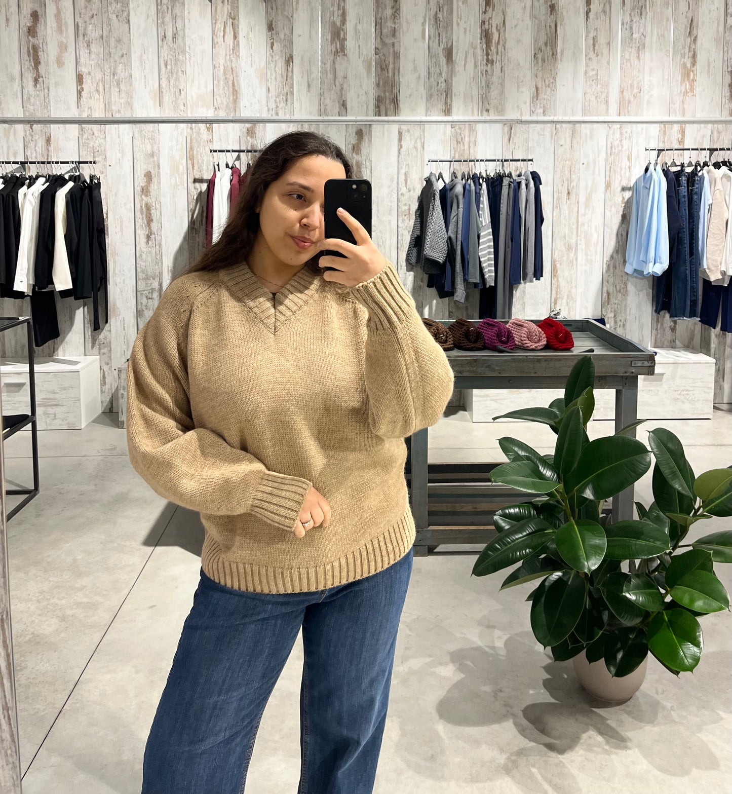 Maglione scollo a V beige - Lumina