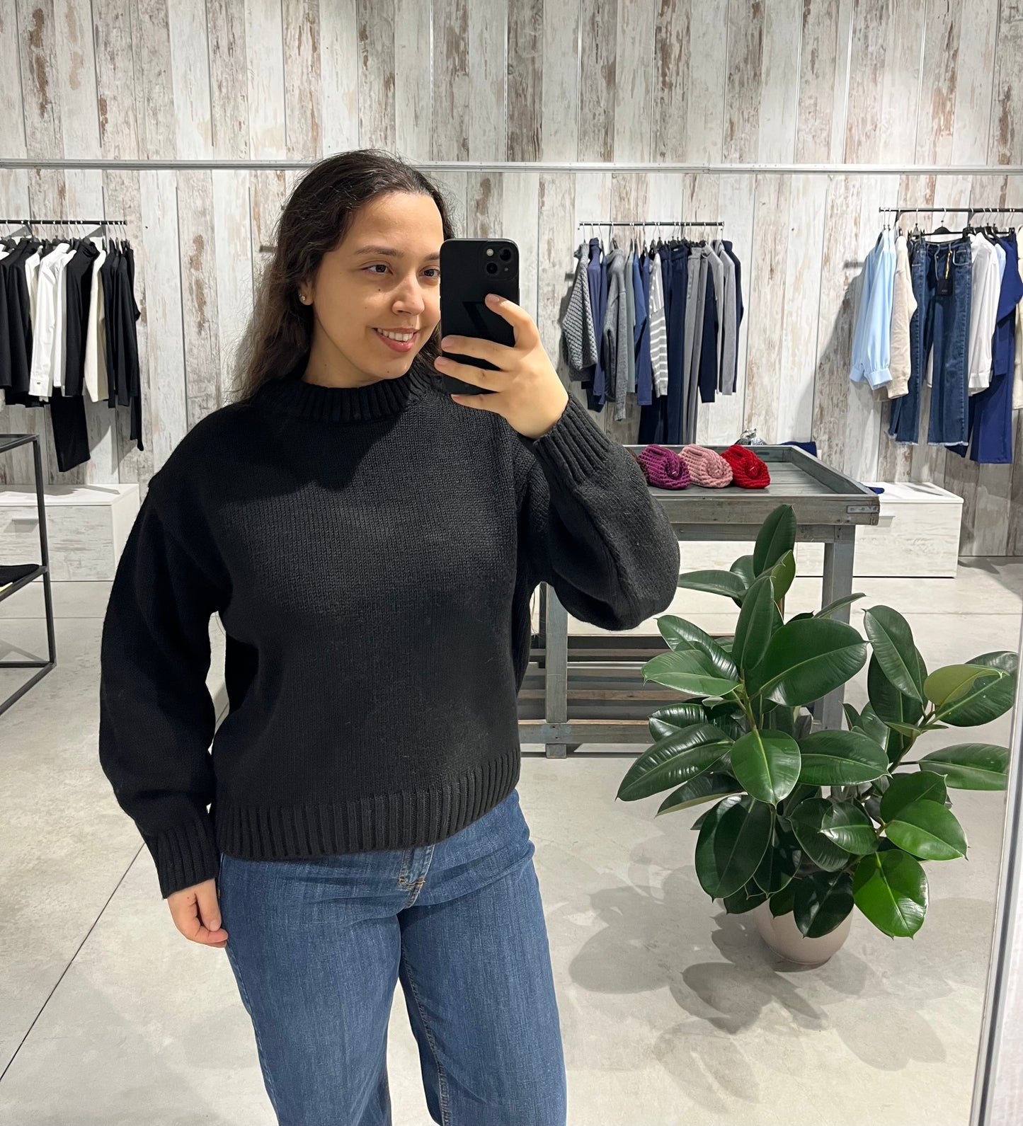 Maglione girocollo nero - Lumina