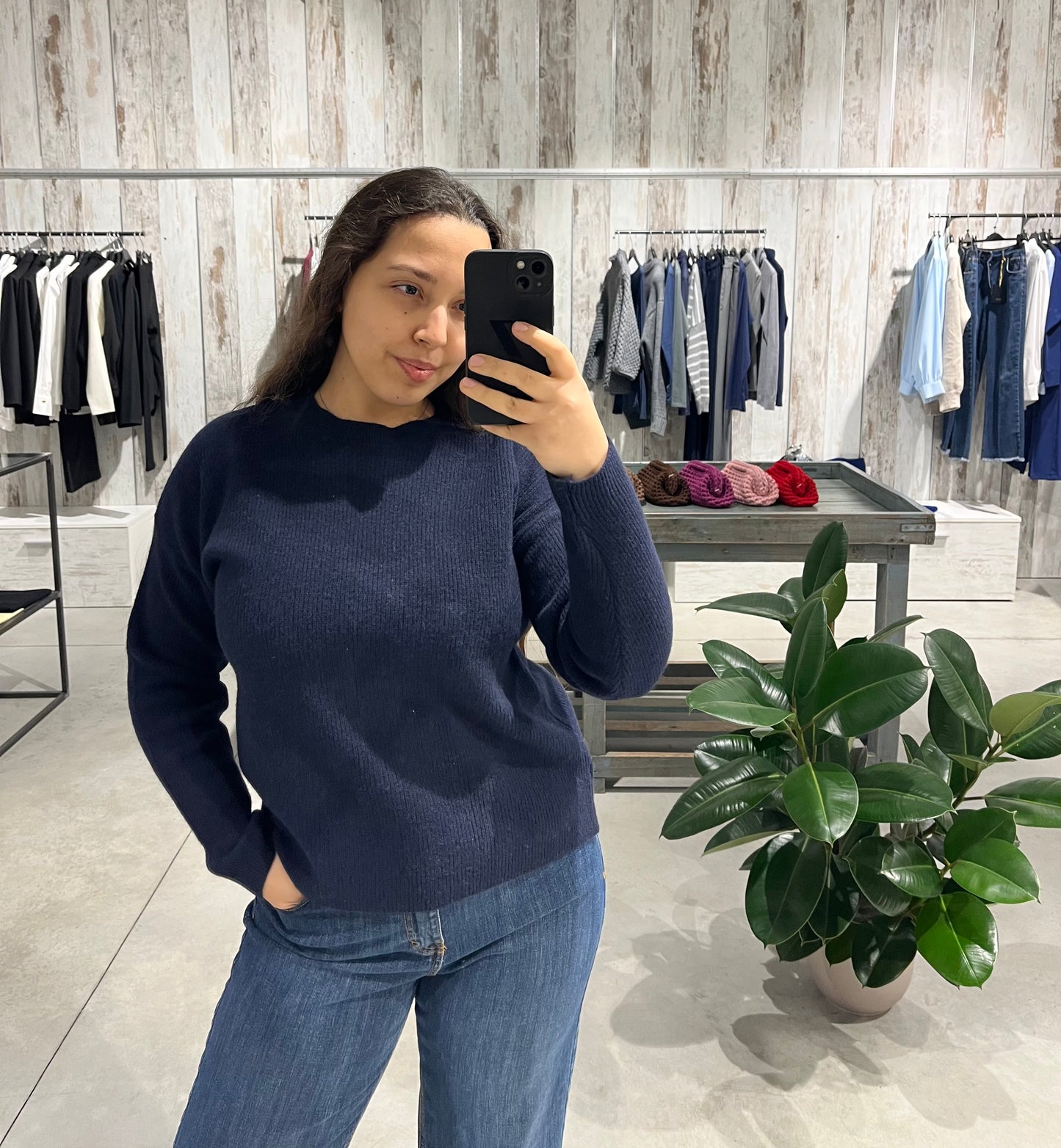Maglione blu girocollo 100% lana merino extrafina - Altamira Milano