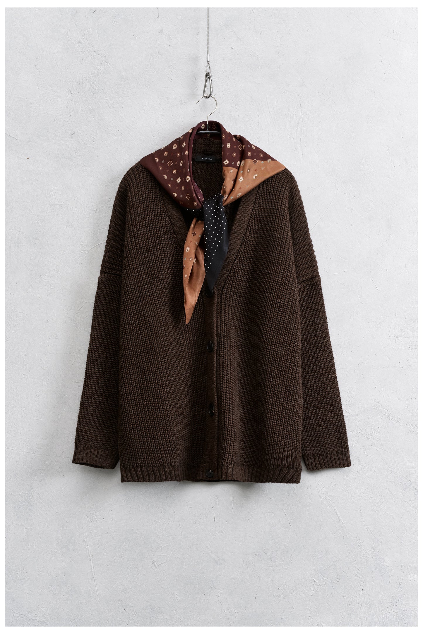 Cardigan moro quattro bottoni con foulard - Lumina